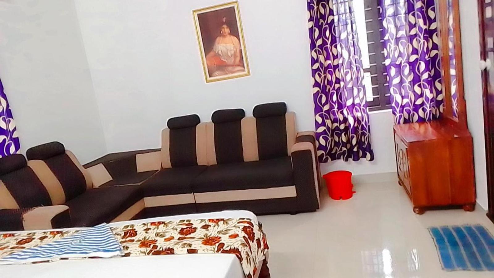 Karma Homestay Mundrothuruth Екстериор снимка